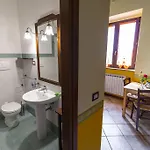L'olmo Di Casigliano Lantgård Cessapalombo
