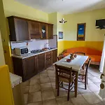 L'olmo Di Casigliano Lantgård Cessapalombo