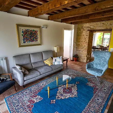 L'olmo Di Casigliano Cessapalombo