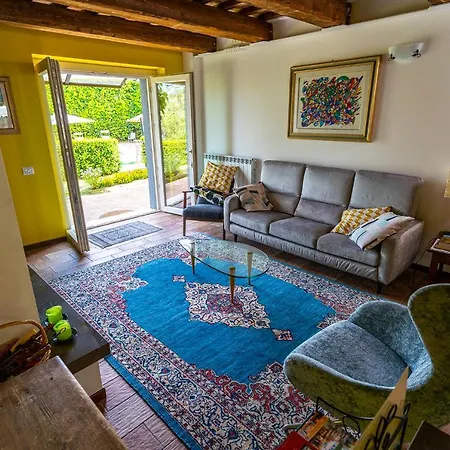 L'olmo Di Casigliano Farm stay *